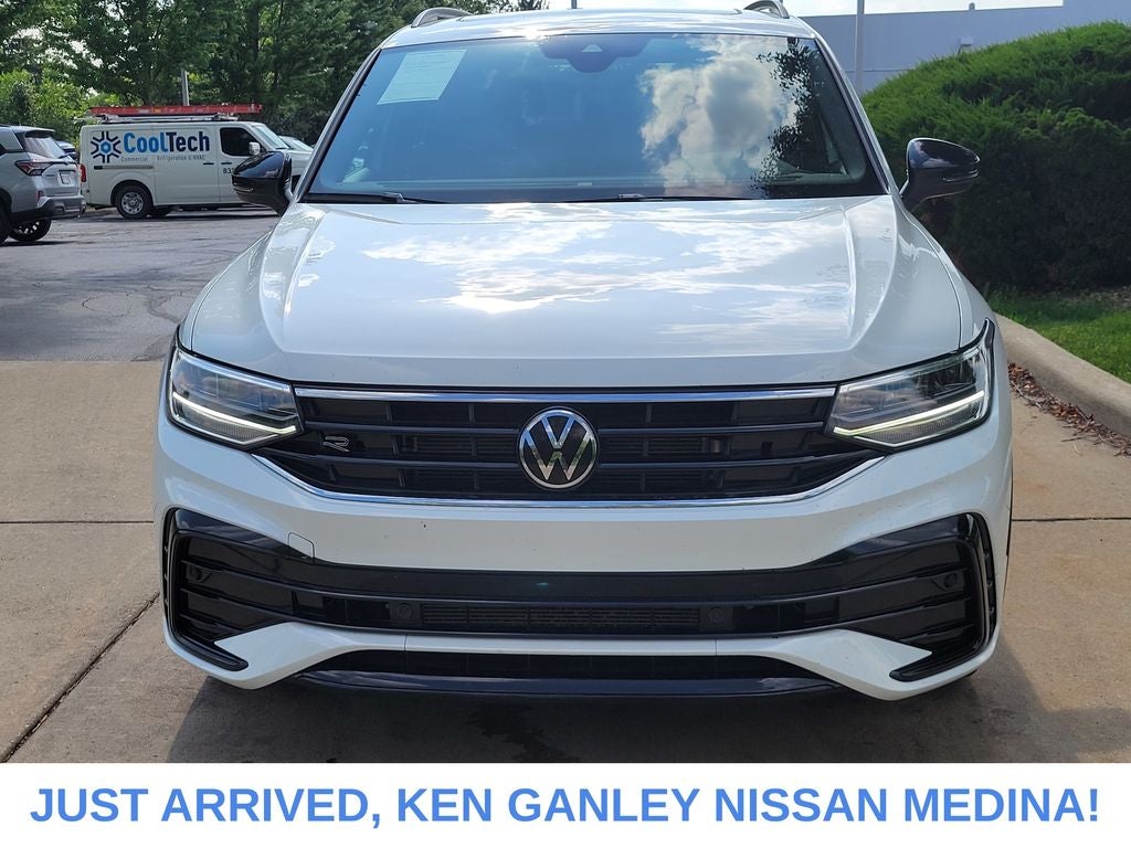 2024 Volkswagen Tiguan 2.0T SE R-Line Black
