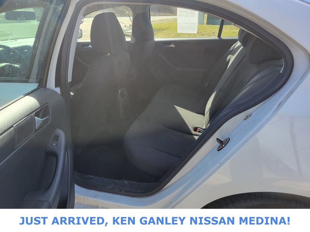 2015 Volkswagen Jetta 2.0L S w/Technology