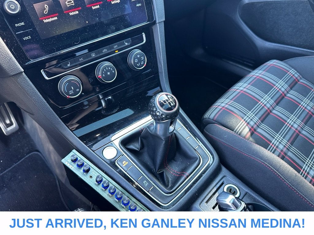 2018 Volkswagen Golf GTI 2.0T SE