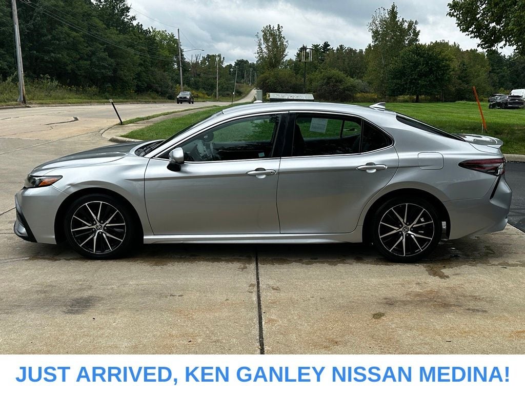 2021 Toyota Camry SE