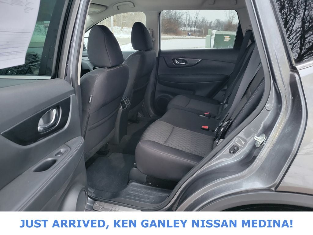 2017 Nissan Rogue SV