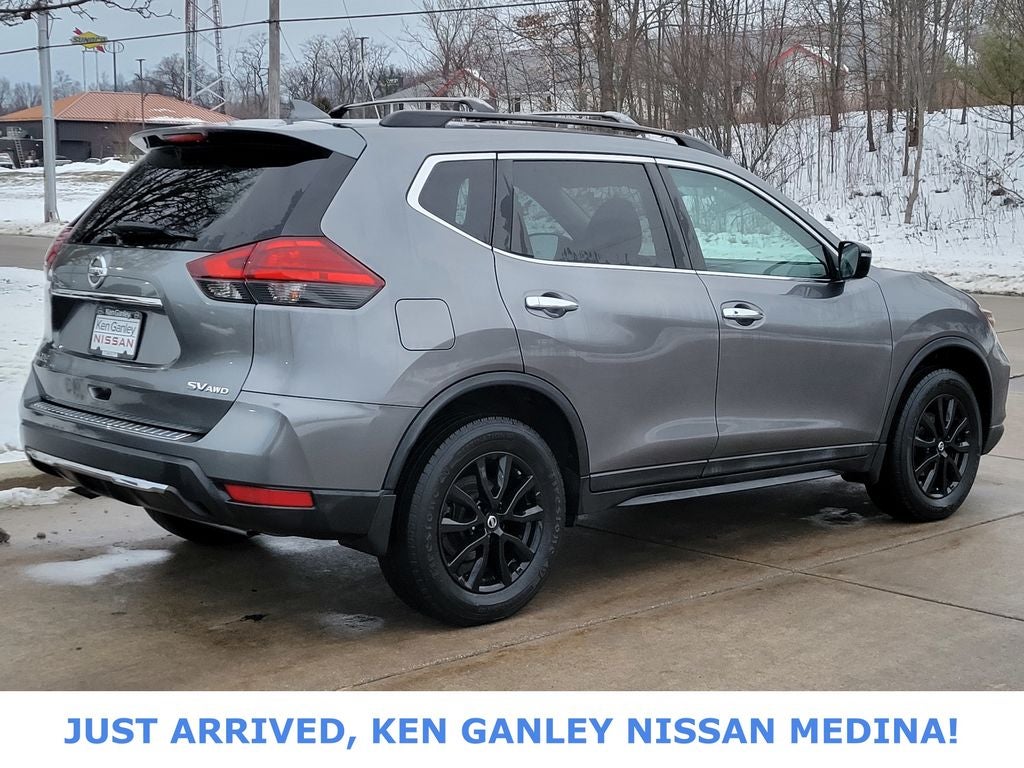 2017 Nissan Rogue SV