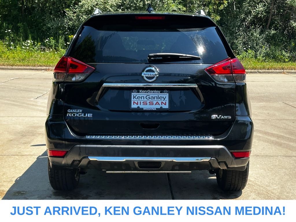 2018 Nissan Rogue SV