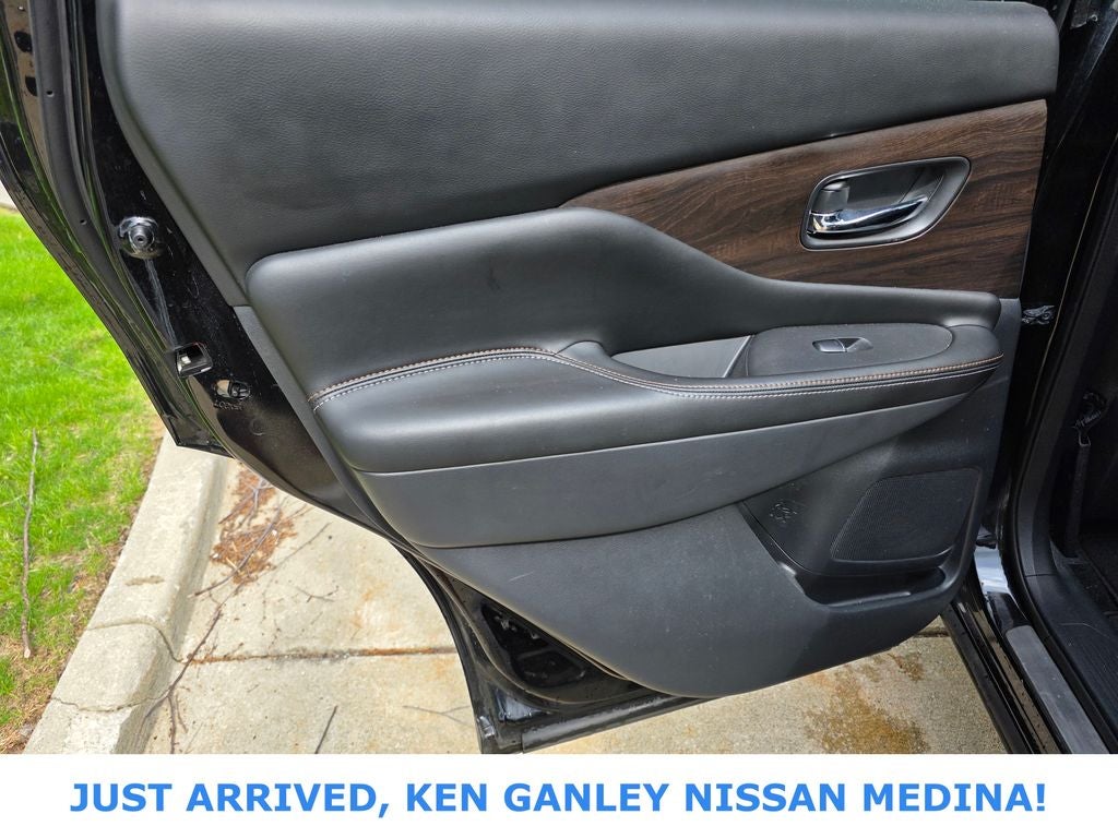 2023 Nissan Murano Platinum