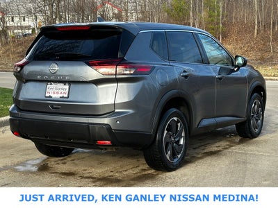 2025 Nissan Rogue SV