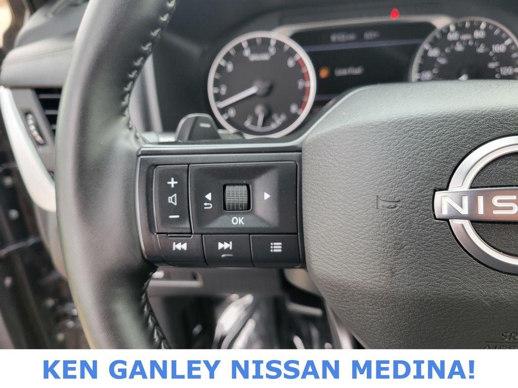 2025 Nissan Rogue SV