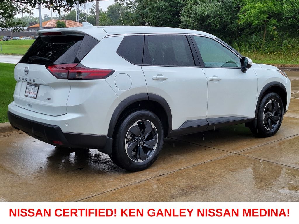 2026 Nissan Rogue SV