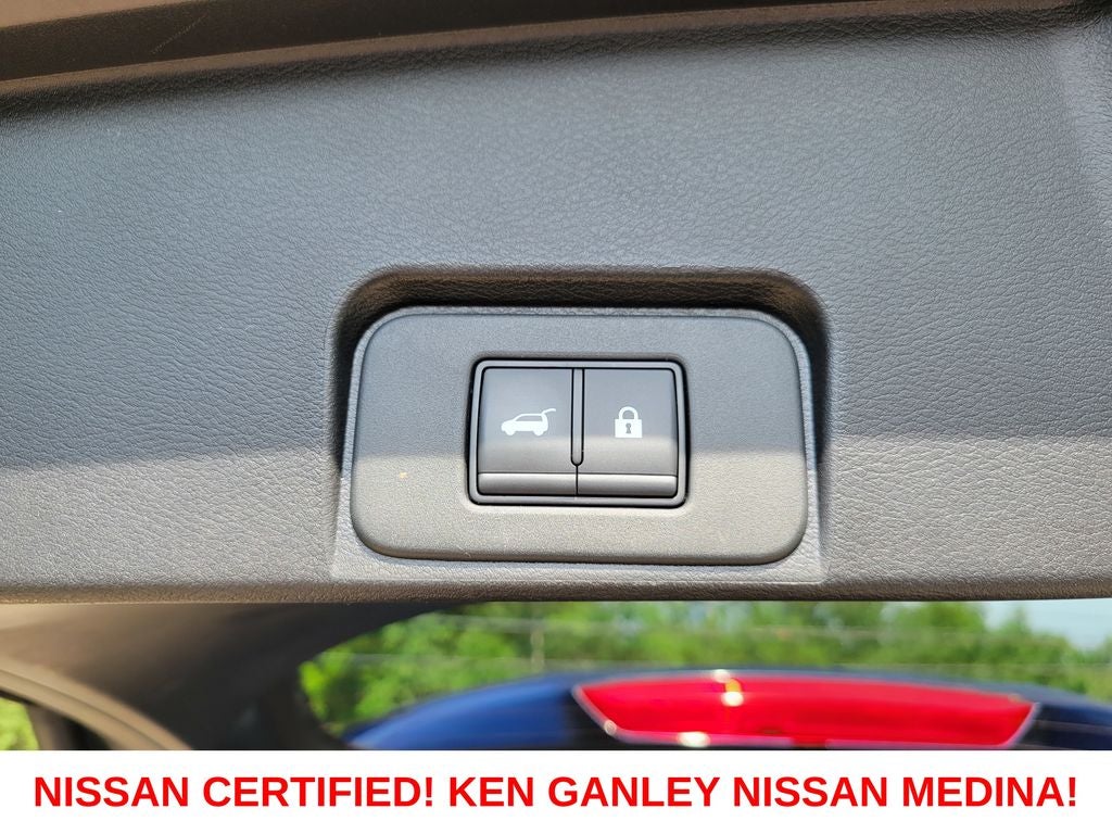 2025 Nissan Rogue SV