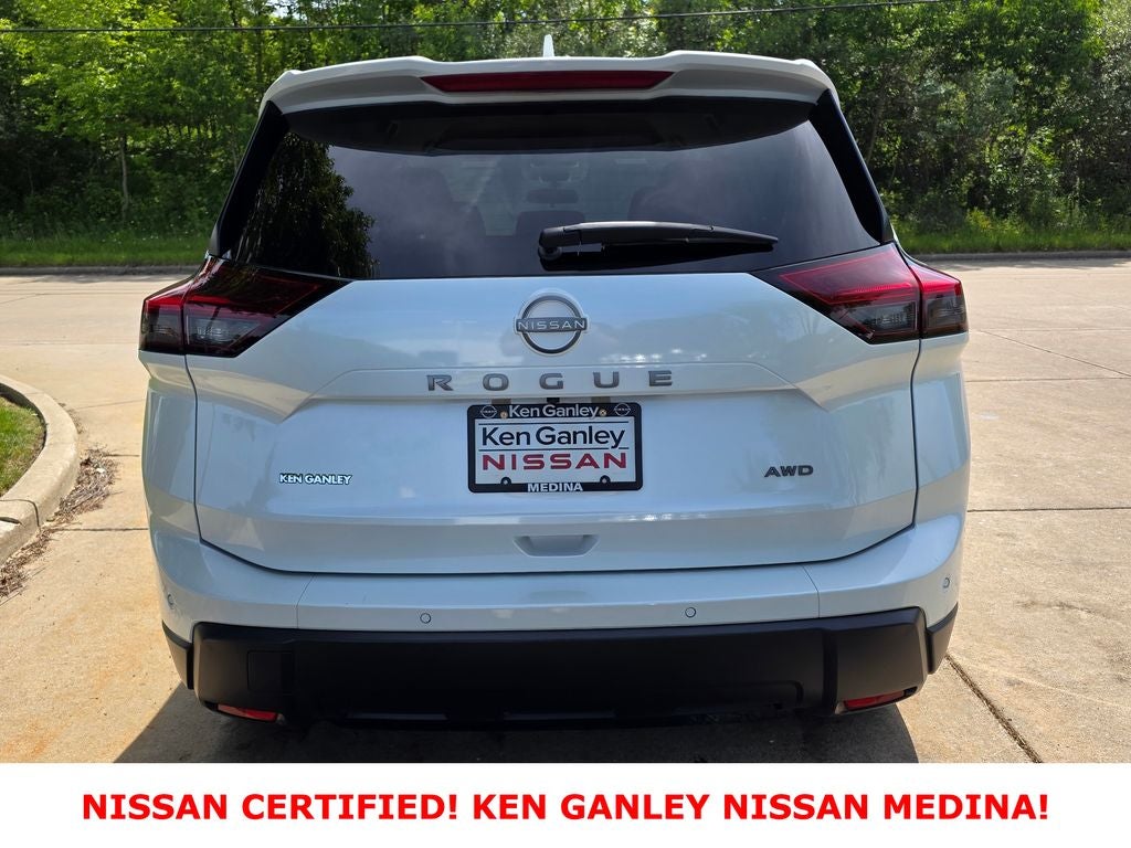 2026 Nissan Rogue SV