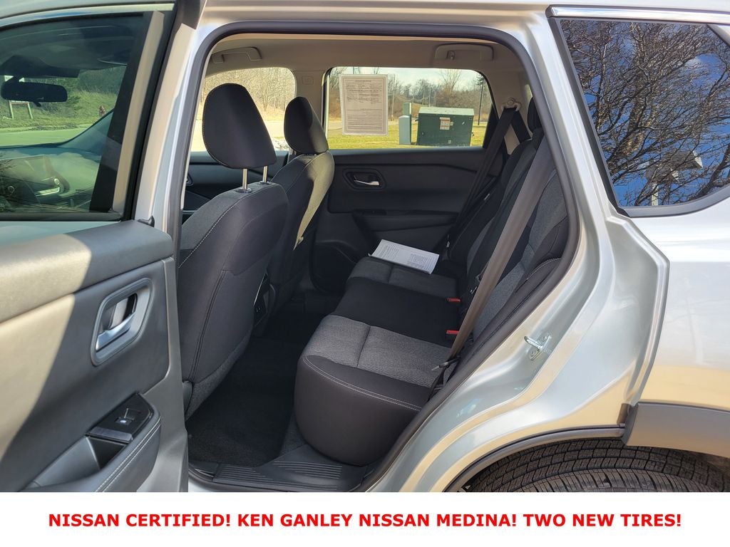 2025 Nissan Rogue SV