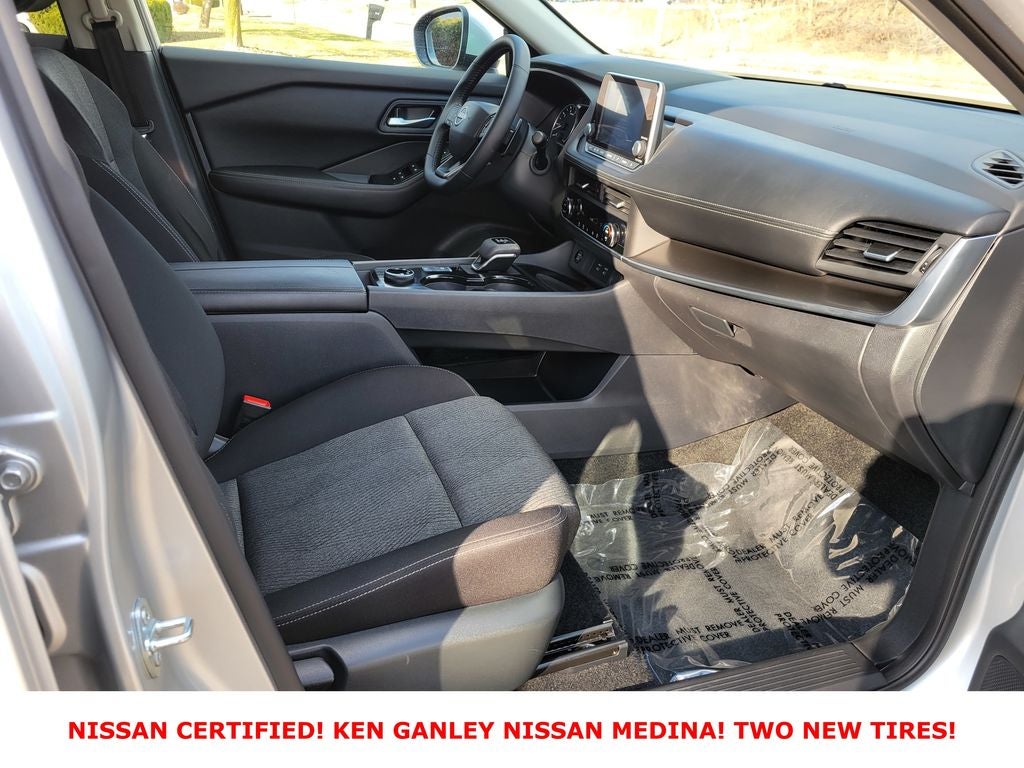 2025 Nissan Rogue SV