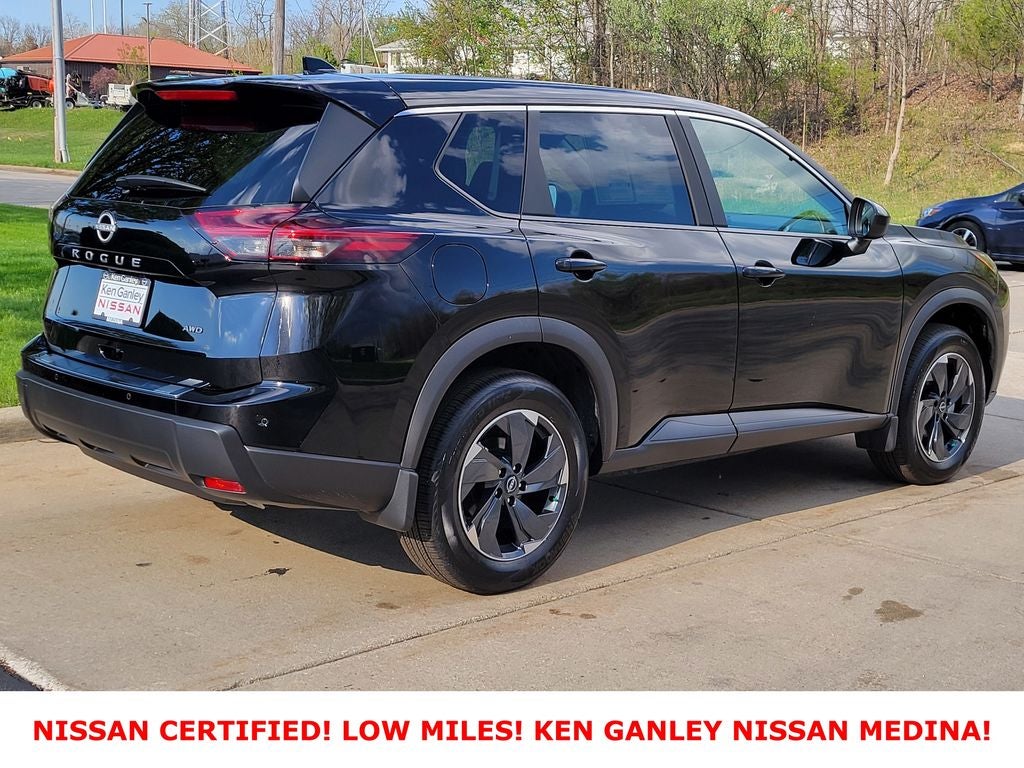 2026 Nissan Rogue SV