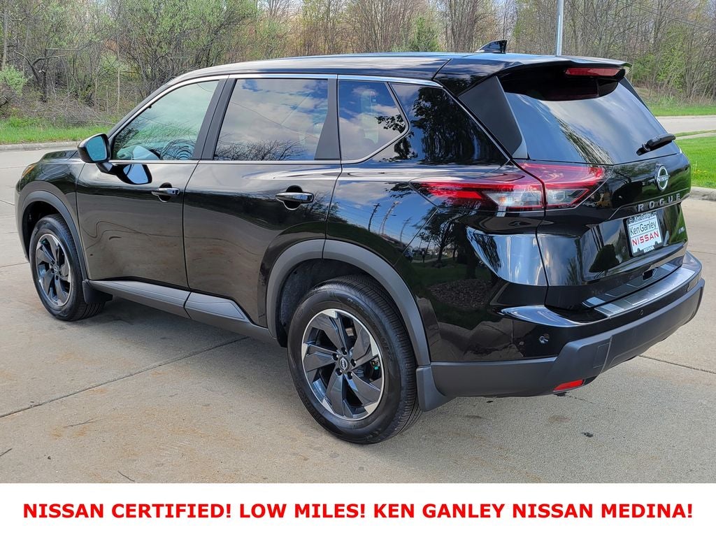 2026 Nissan Rogue SV