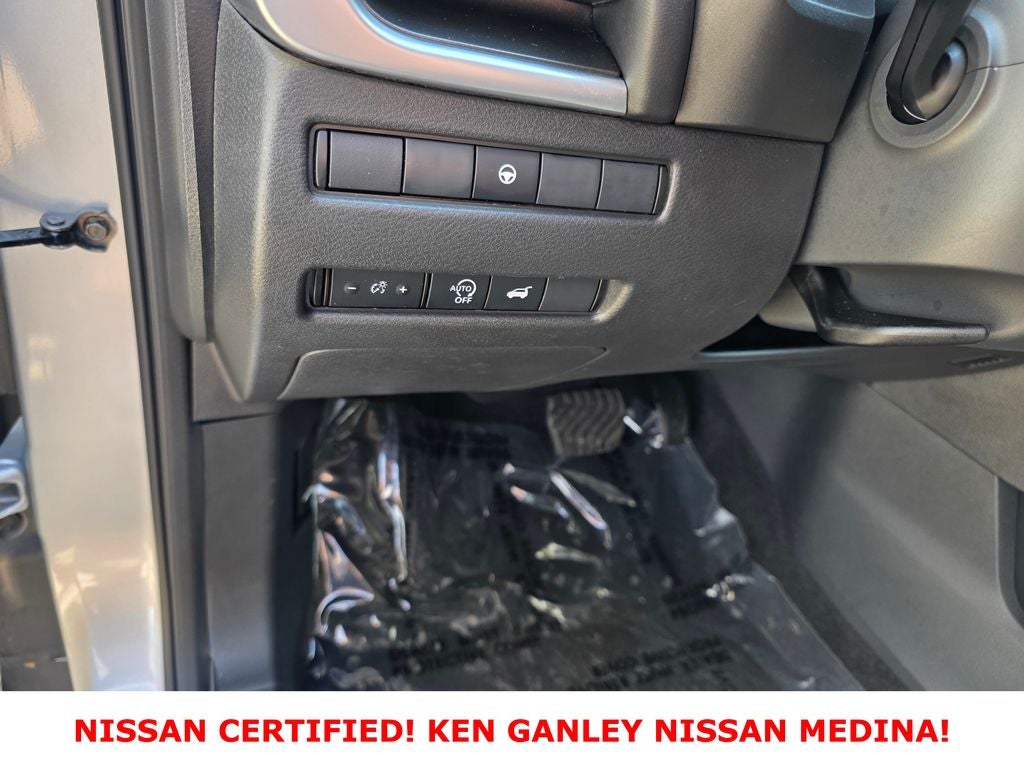 2025 Nissan Rogue SV