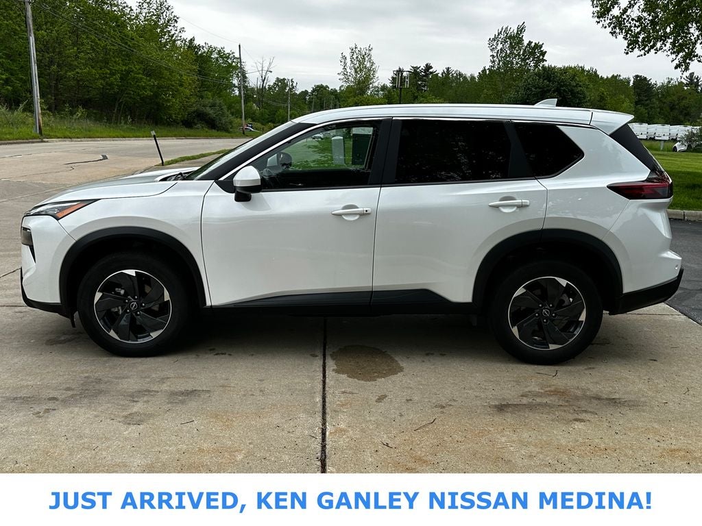 2025 Nissan Rogue SV