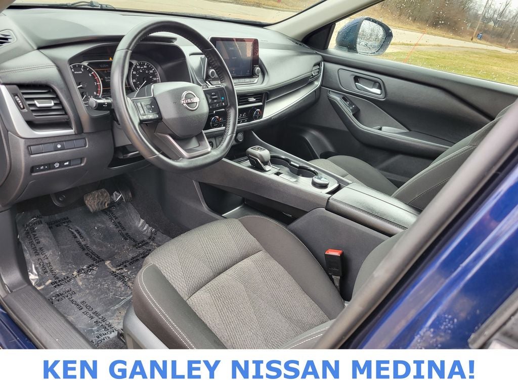 2025 Nissan Rogue SV