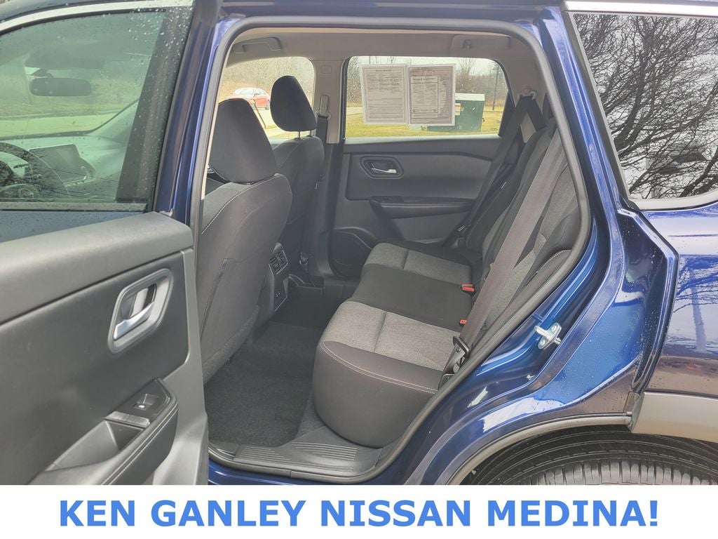 2025 Nissan Rogue SV