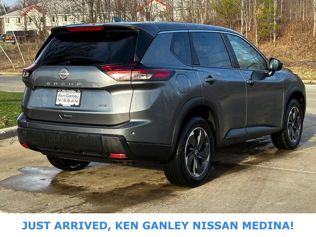 2025 Nissan Rogue SV