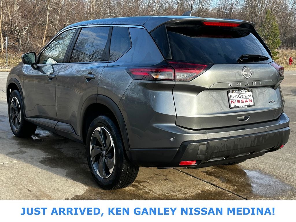 2025 Nissan Rogue SV