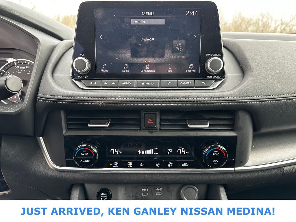 2025 Nissan Rogue SV