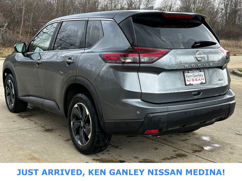 2025 Nissan Rogue SV