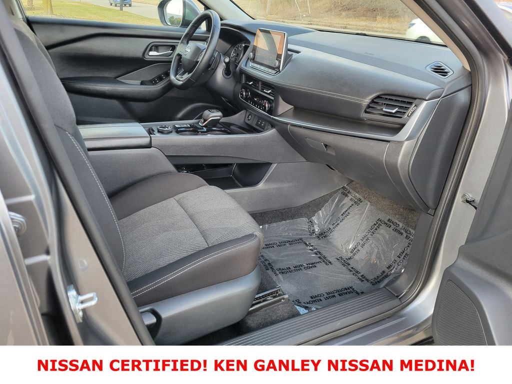 2025 Nissan Rogue SV