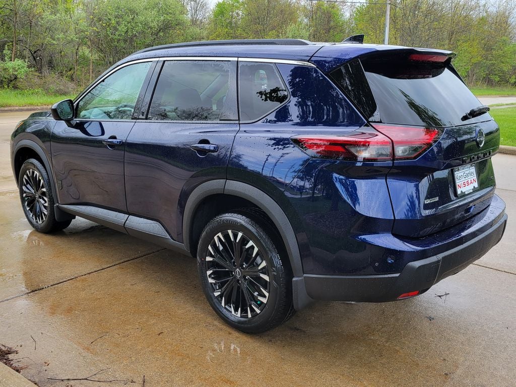2026 Nissan Rogue Dark Armor™