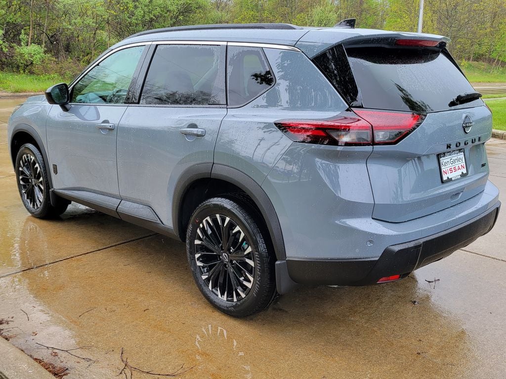 2026 Nissan Rogue Dark Armor™