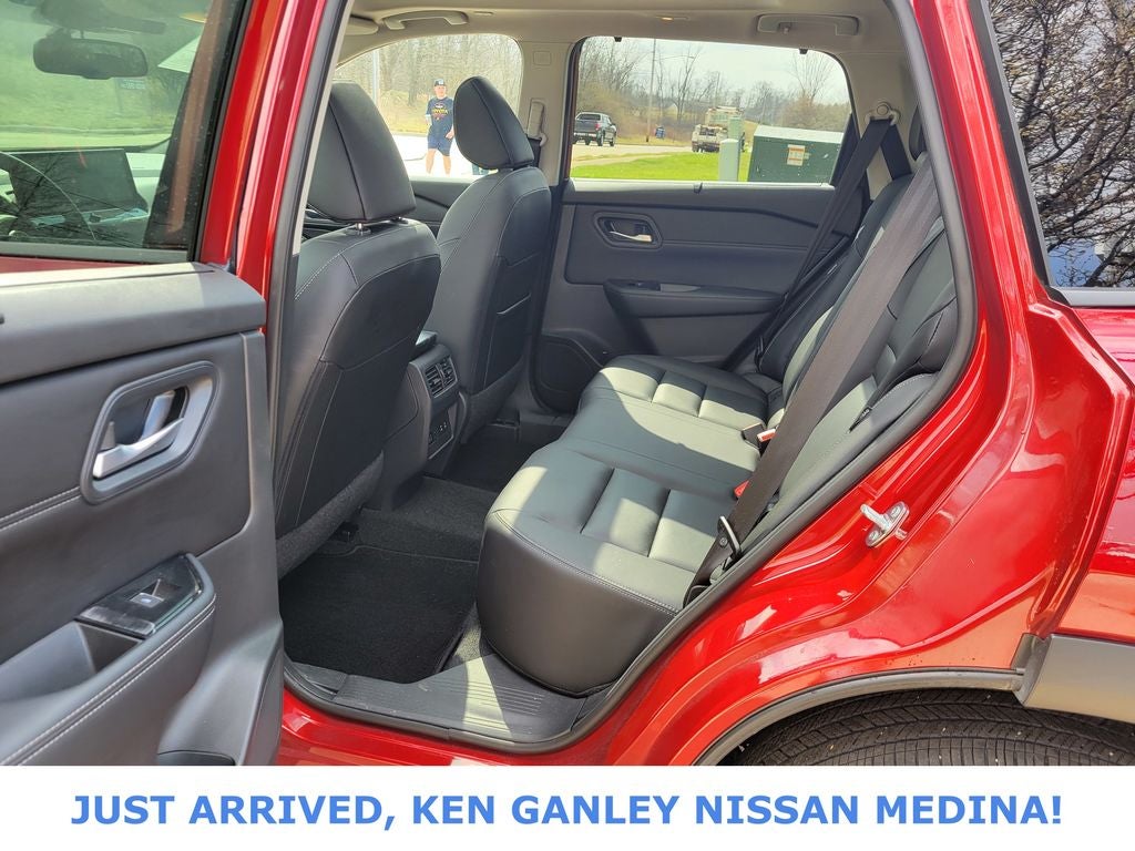 2024 Nissan Rogue SL