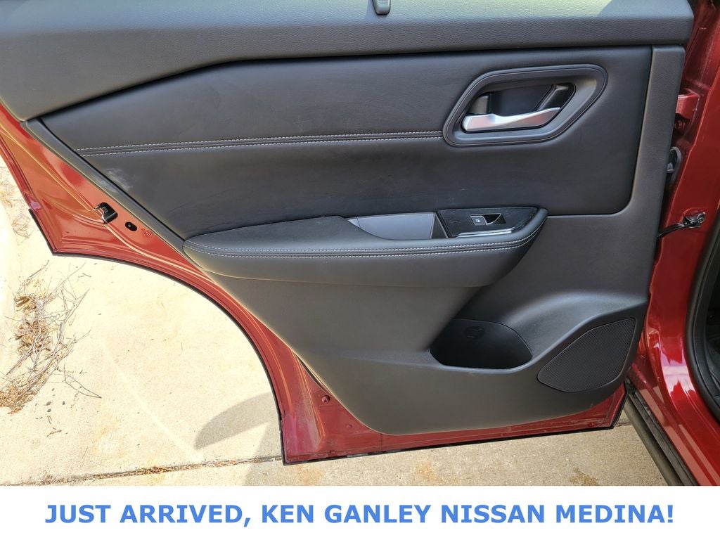 2024 Nissan Rogue SL