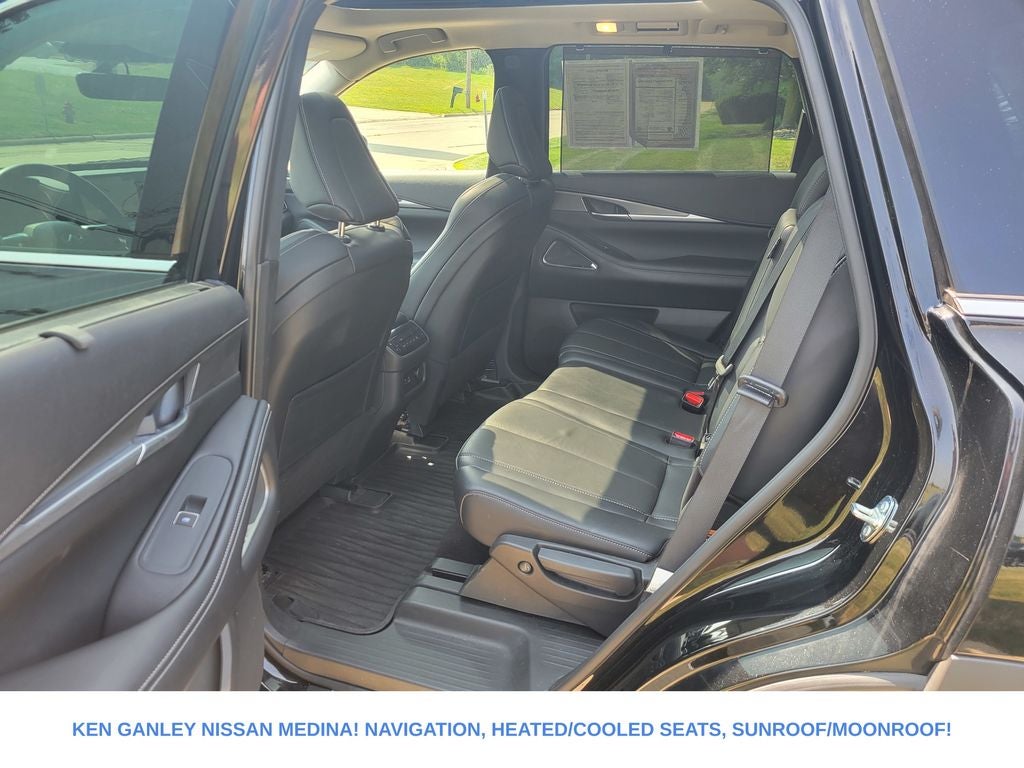 2023 INFINITI QX60 LUXE