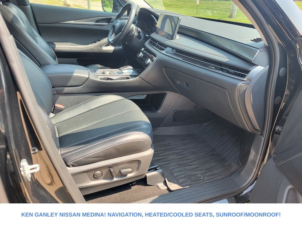 2023 INFINITI QX60 LUXE