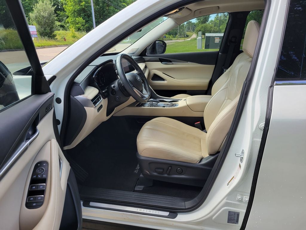2023 INFINITI QX60 LUXE