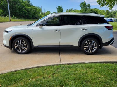 2023 INFINITI QX60 LUXE