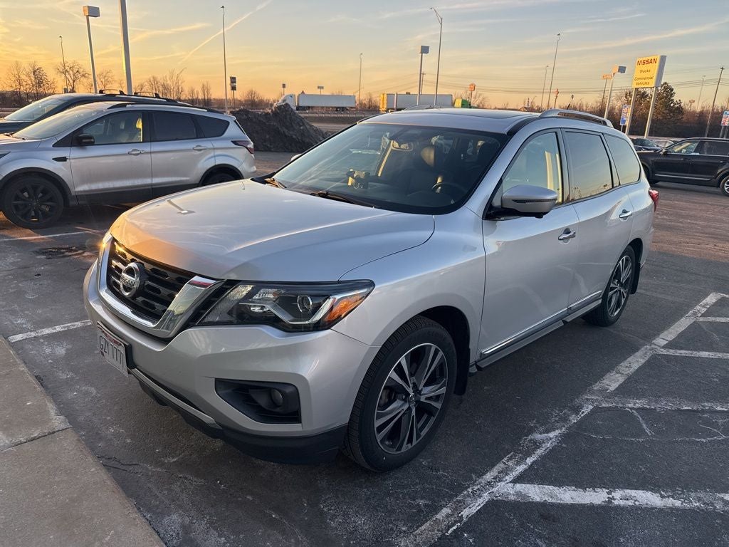 2017 Nissan Pathfinder Platinum