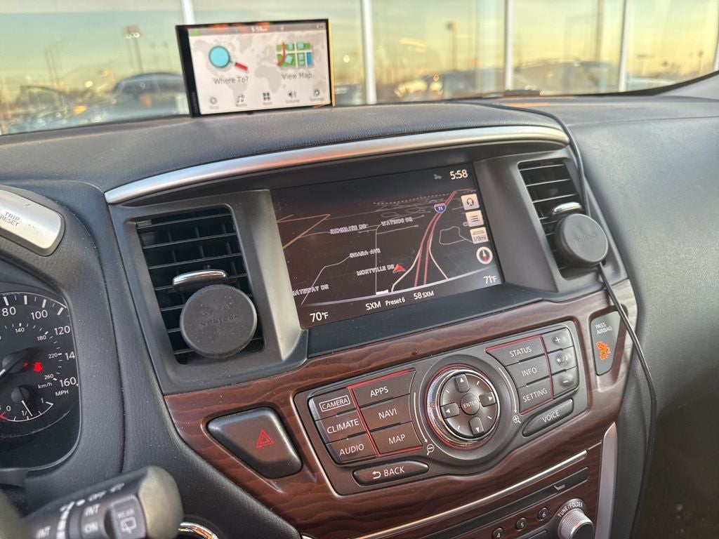 2017 Nissan Pathfinder Platinum