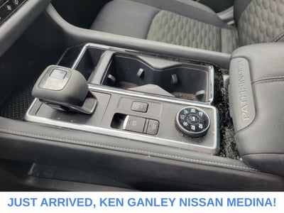 2022 Nissan Pathfinder S