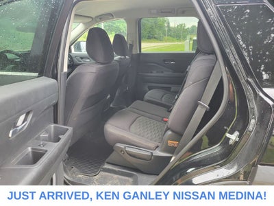 2022 Nissan Pathfinder S