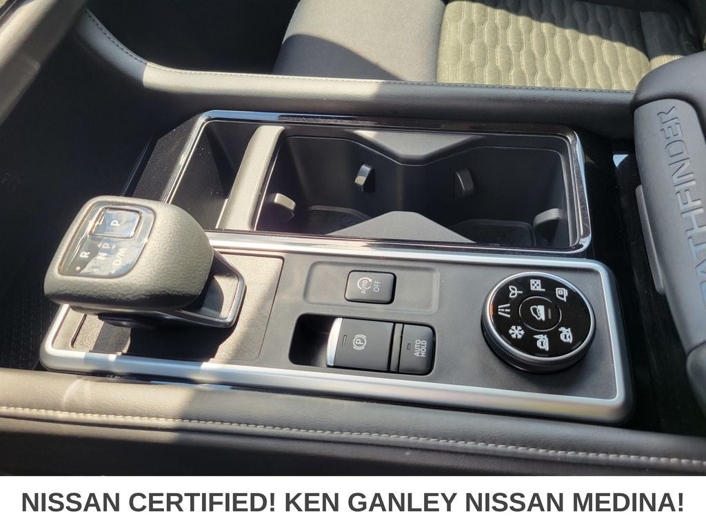2022 Nissan Pathfinder S