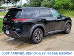 2022 Nissan Pathfinder S