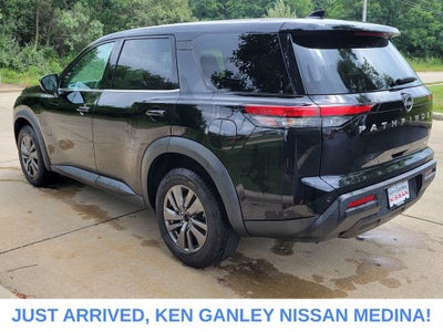 2022 Nissan Pathfinder S