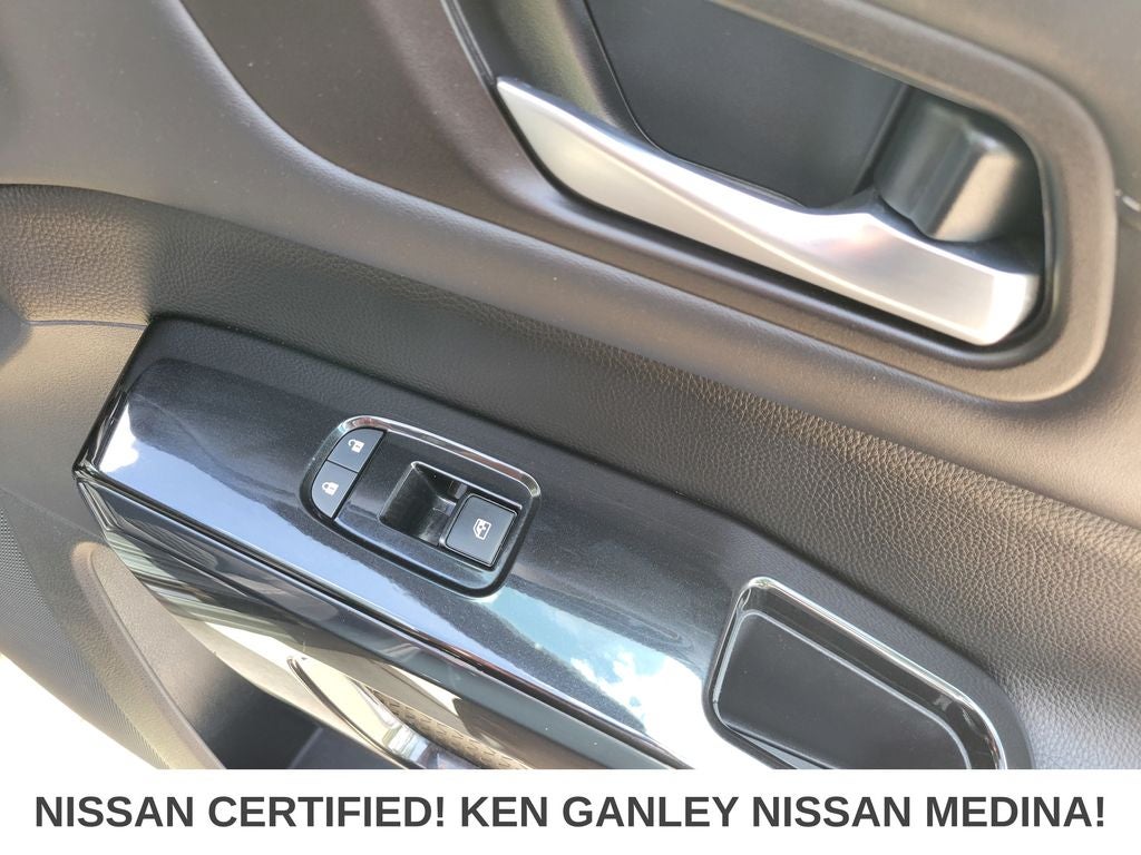 2022 Nissan Pathfinder S
