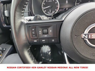 2025 Nissan Pathfinder SV