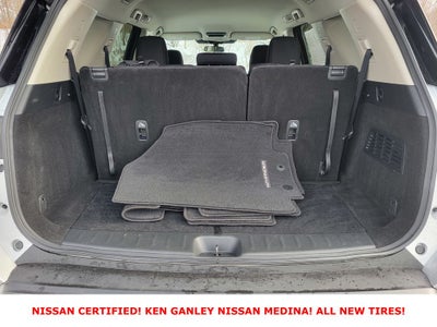 2025 Nissan Pathfinder SV