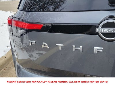 2025 Nissan Pathfinder SV