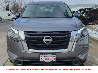 2025 Nissan Pathfinder SV