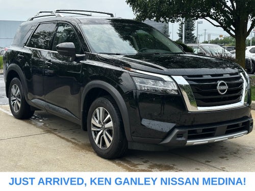2024 Nissan Pathfinder SL