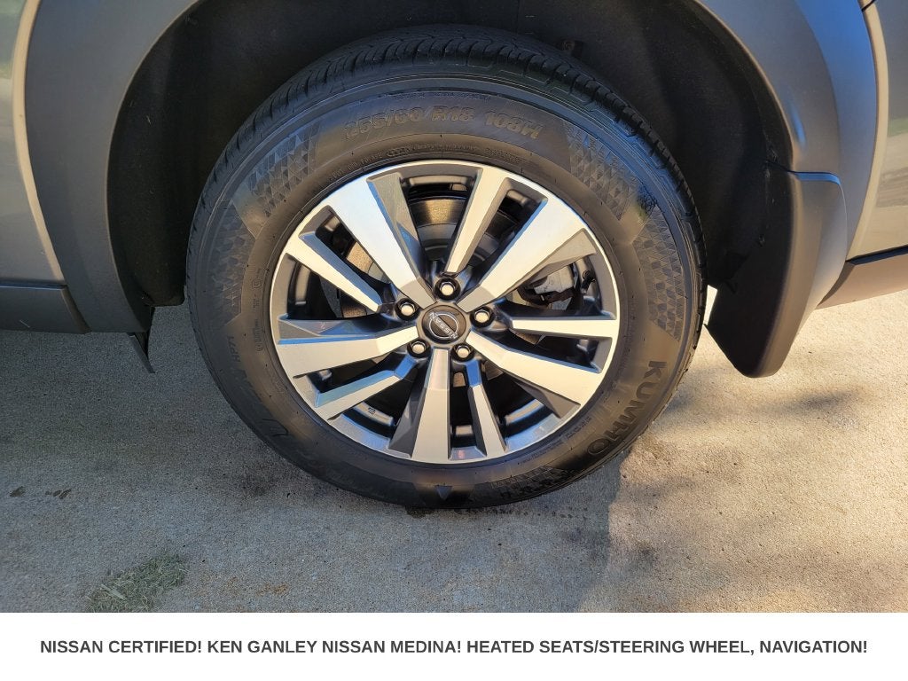 2024 Nissan Pathfinder SL
