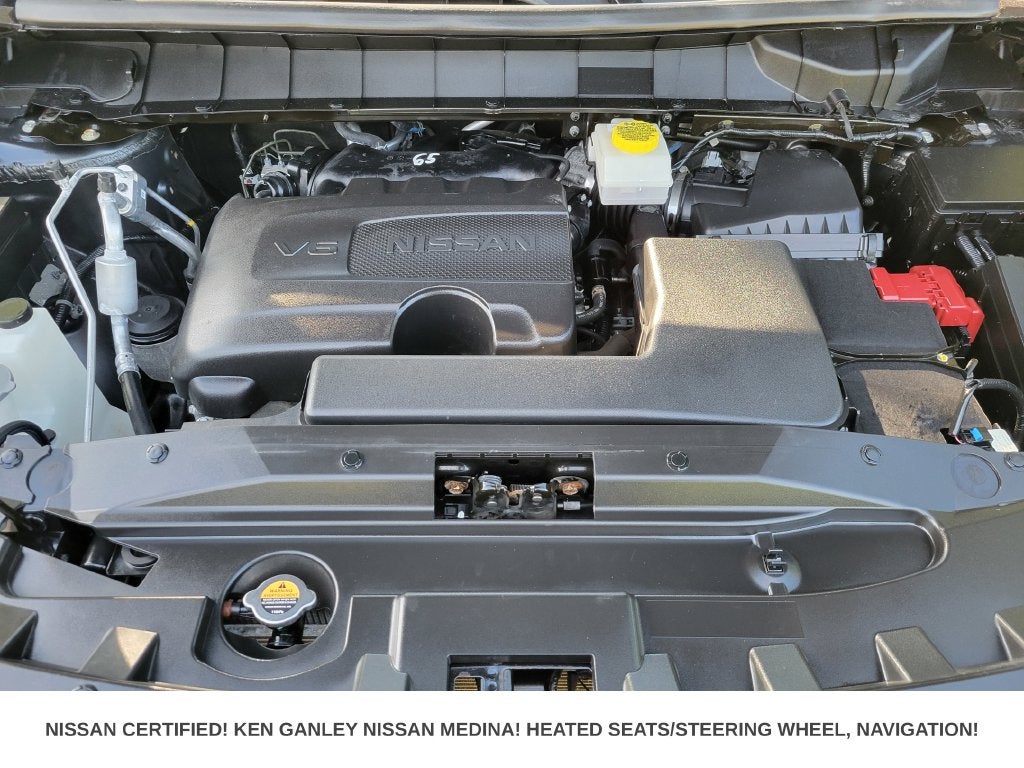 2024 Nissan Pathfinder SL