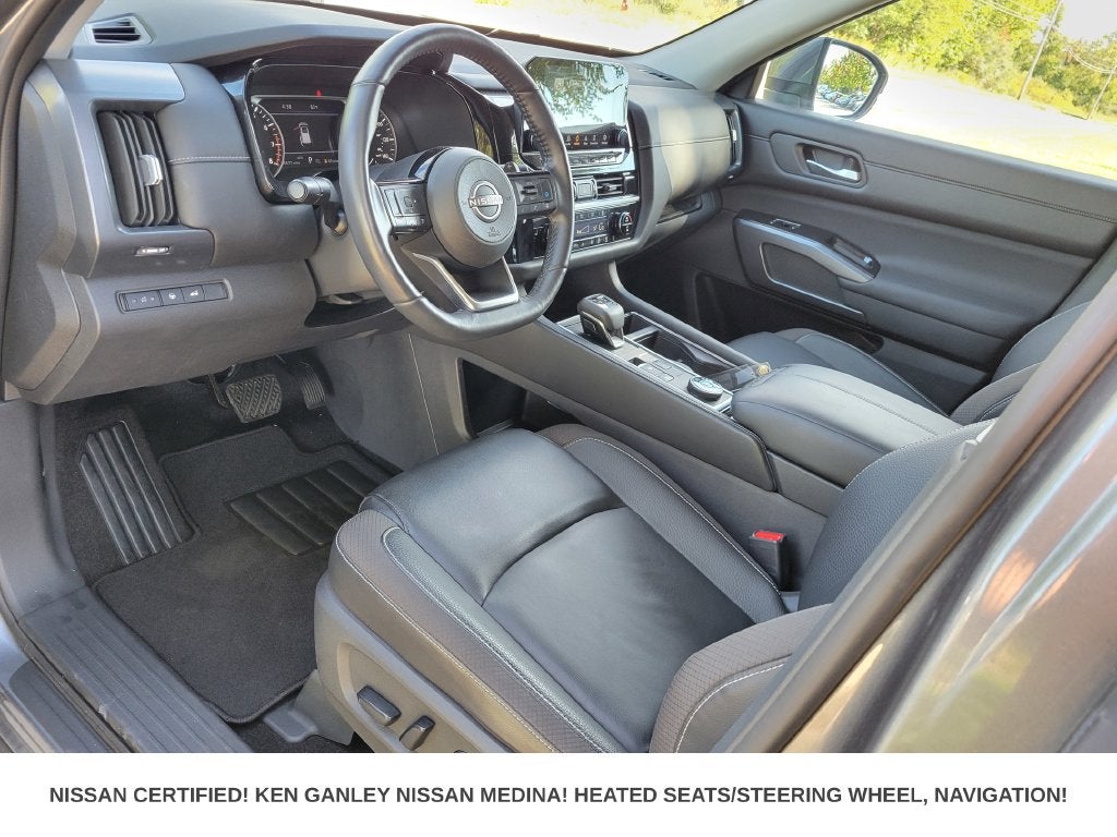 2024 Nissan Pathfinder SL